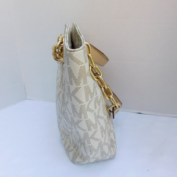 SOLD-MICHAEL KORS SIGNATURE MONOGRAM CHAIN TOTE - Picture 4 of 8